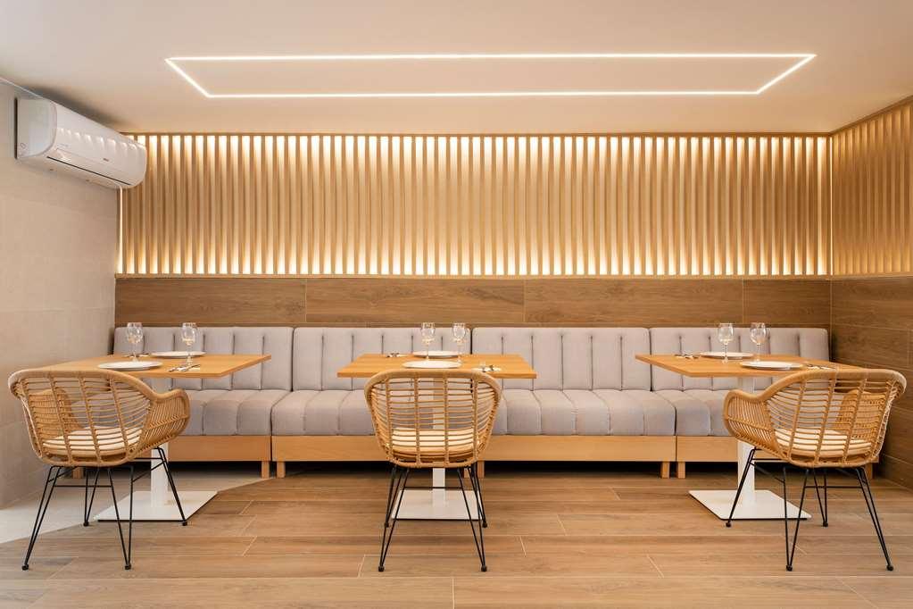Halley Hotel & Apartments Affiliated By Melia Benidorm Restaurant photo