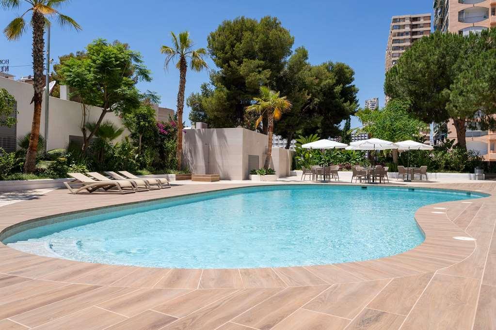 Halley Hotel & Apartments Affiliated By Melia Benidorm Restaurant photo