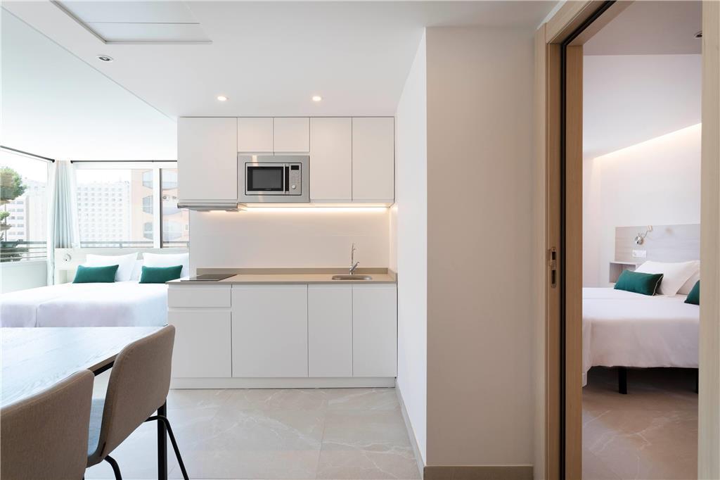 Halley Hotel & Apartments Affiliated By Melia Benidorm Room photo